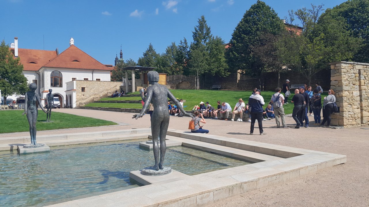 Obnovené Kláštorné záhrady (Zdeněk Sendler, Václav Babka, 1997 – 2000), foto: M. Hrdina