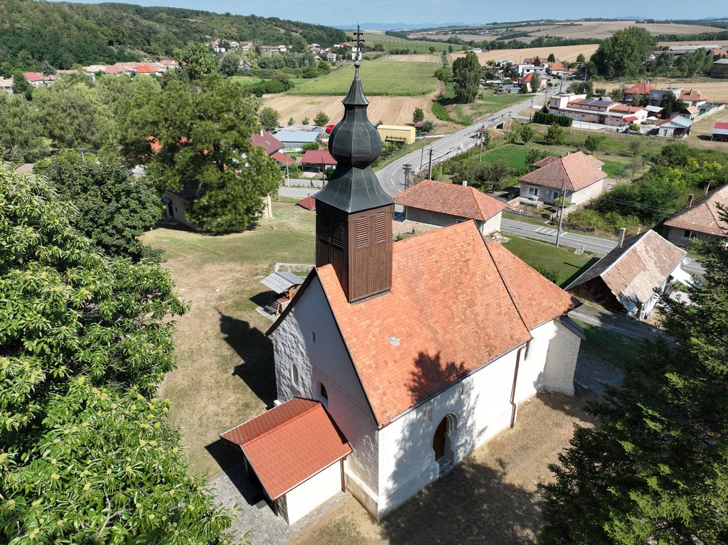 Kostol sv. Mikuláša v Sazdiciach, zdroj: Pamiatkový úrad Slovenskej republiky (Foto: P. Brunčák)