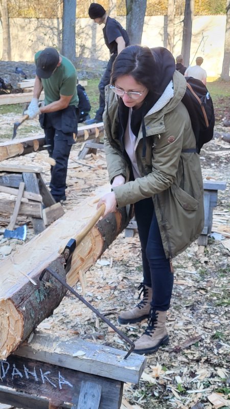 Obnova krovu, hrubovanie  Zdroj: KPÚ Prešov (Foto: Ľ. Suchý, október 2024) 