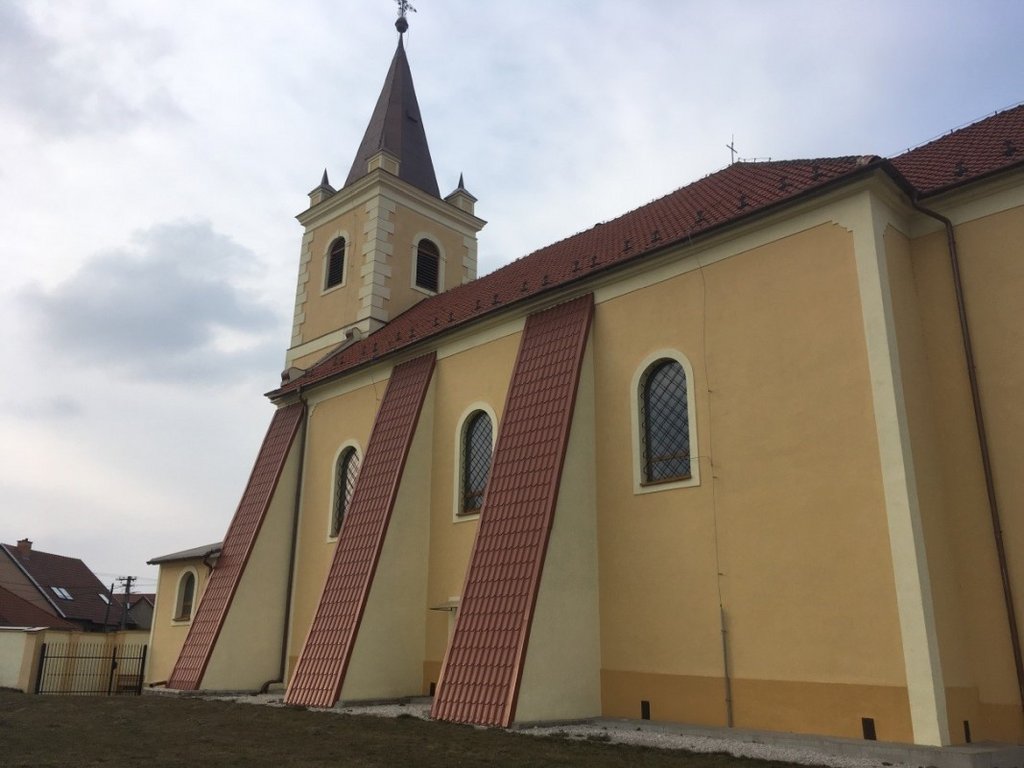 Južná fasáda kostola sv. Vojtecha. Foto: A.Bunčeková, PÚ SR 2018