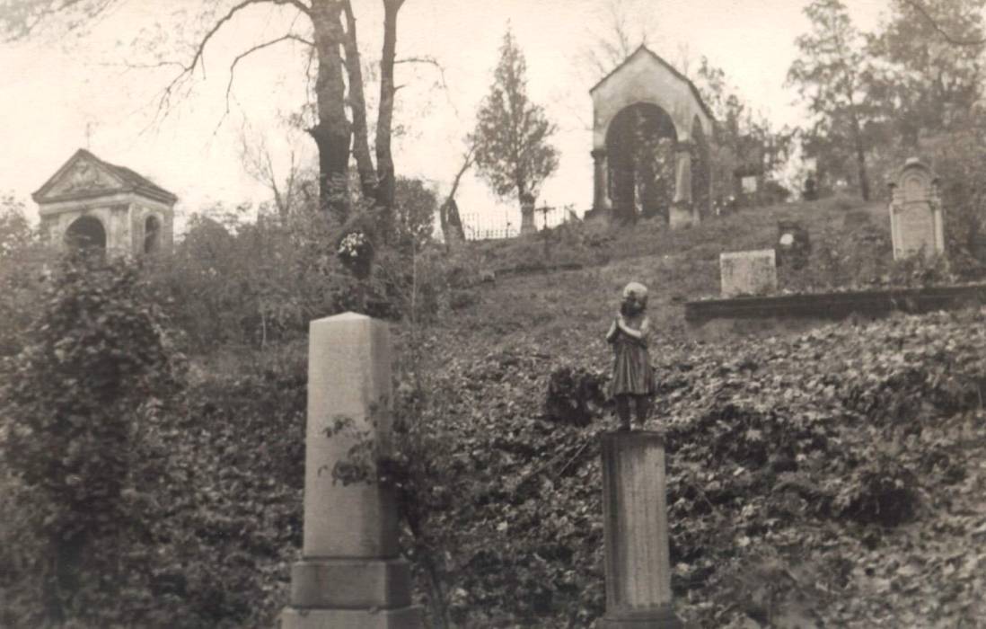 01 - Košice, evanjelický cintorín: hist. foto; dig. archív KPÚ Košice, orig. zdroj: Štát. archív Košice